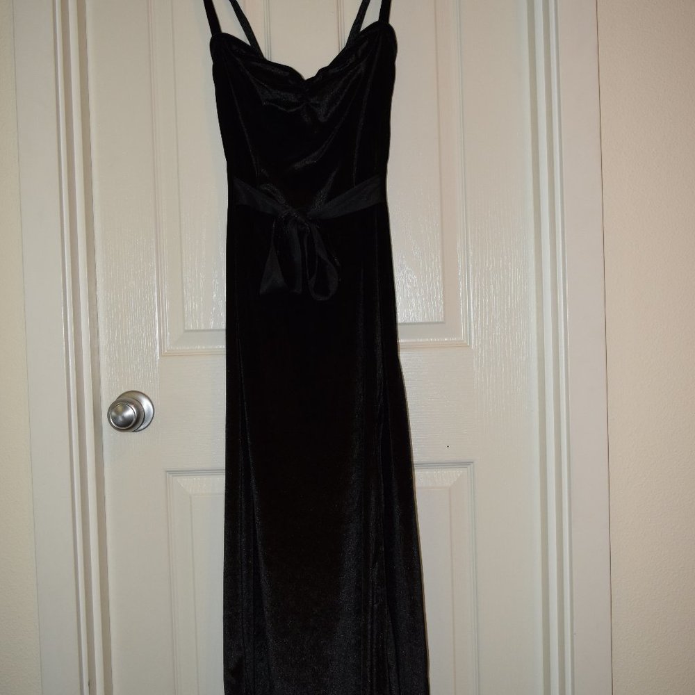 Vintage dress - one size really fits most!
